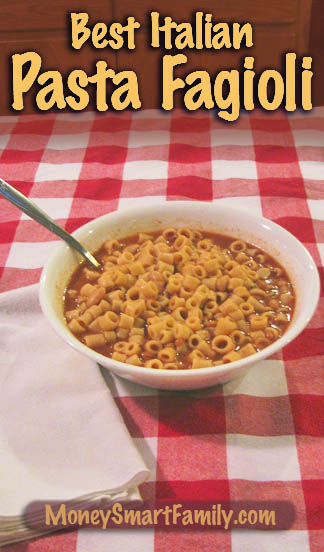 Best Italian Pasta Fagioli Recipe - An Awesome Vegetarian Soup! #PastaFagioli #PastaVaZool #VegetarianSoup
