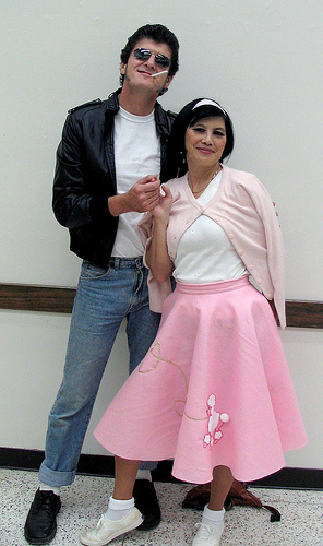 10 DIY Non-Scary Halloween Costumes that are Easy, Cheap & Fast 7 50s costumes - Poodle Skirt and Greaser