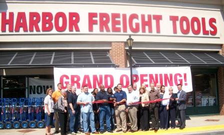 Harbor Freight Tools store front photo