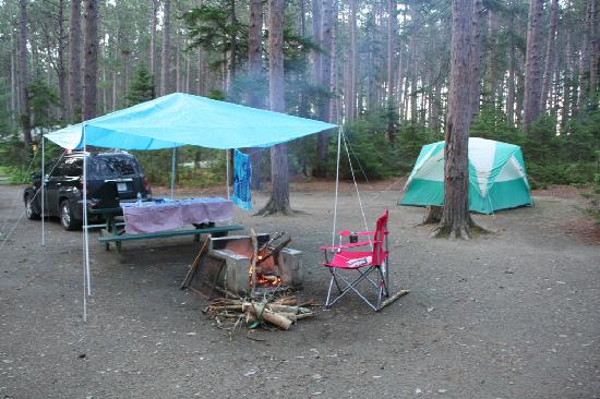 23 Fun & Frugal Family Vacation Ideas! 3 Tent camping to save money on a family vacation.